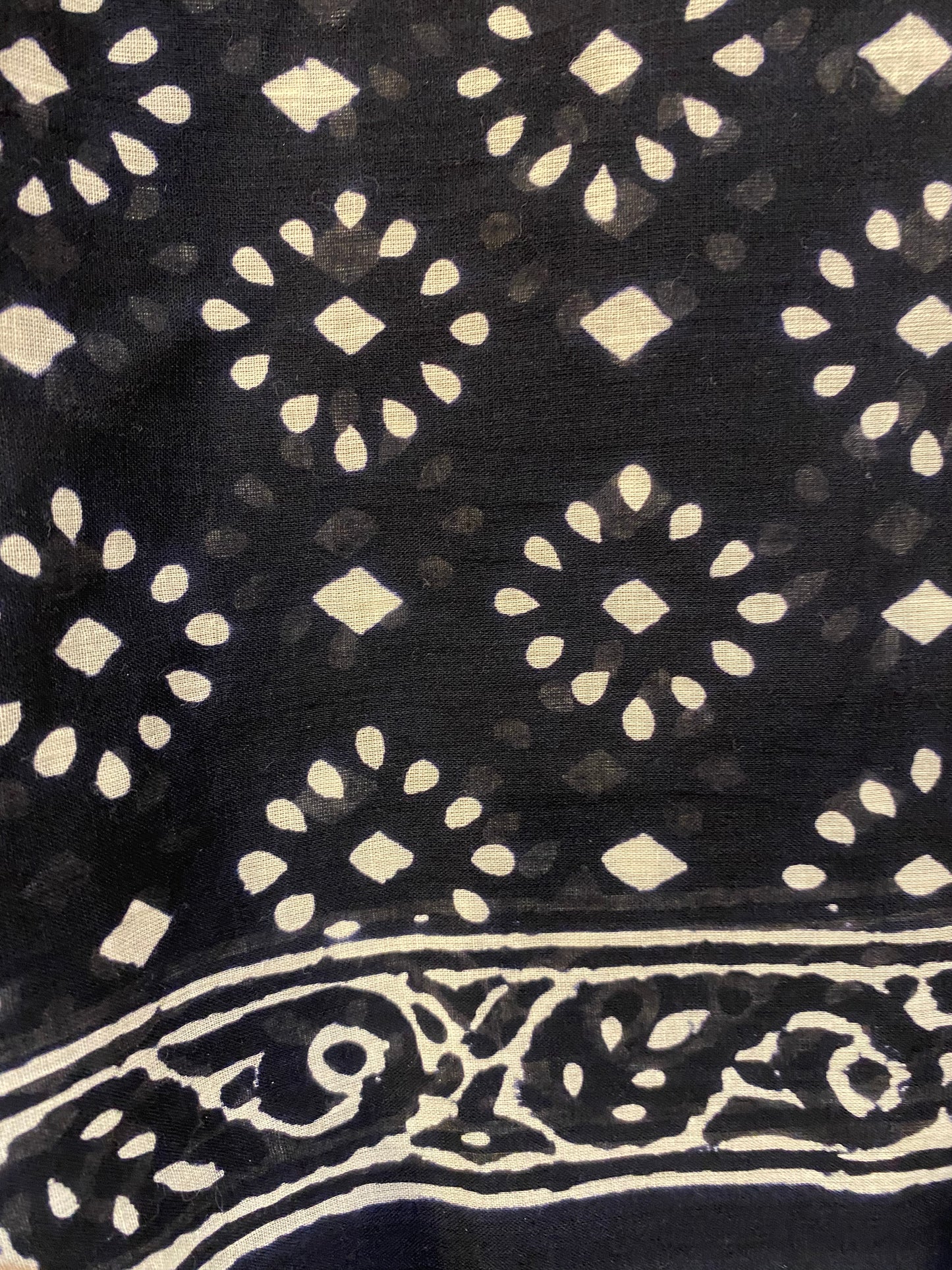 Pareo NERO BEIGE block printed