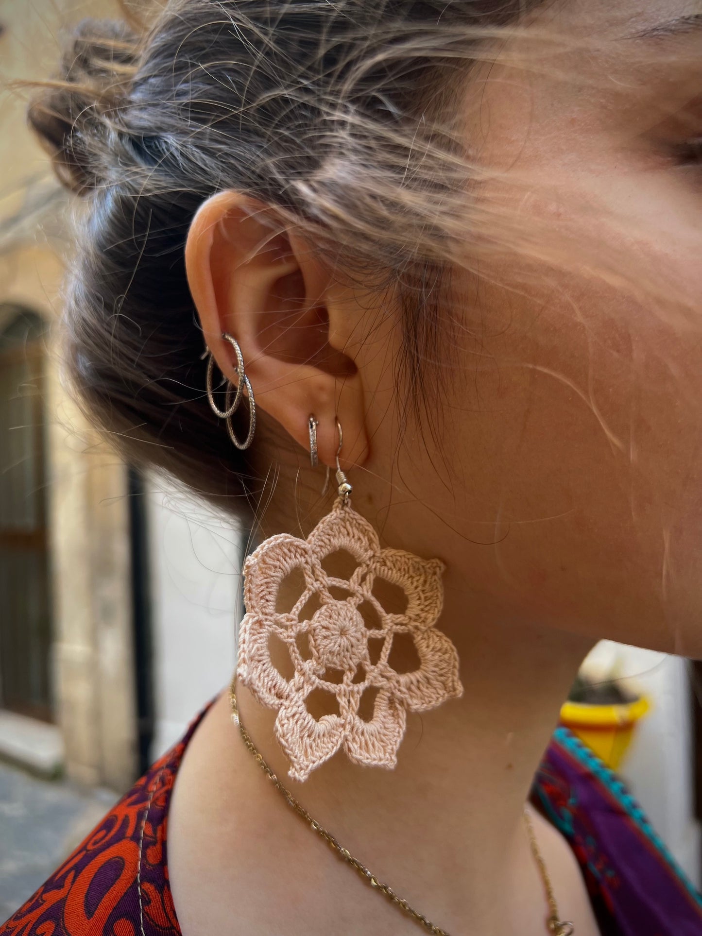 Orecchini crochet fiore