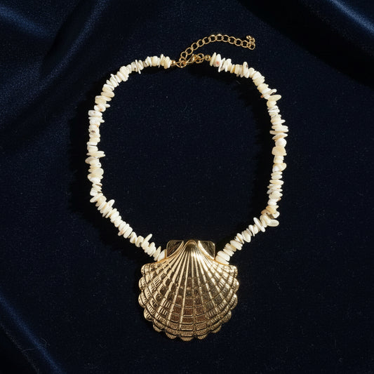 Collana medaglione conchiglia