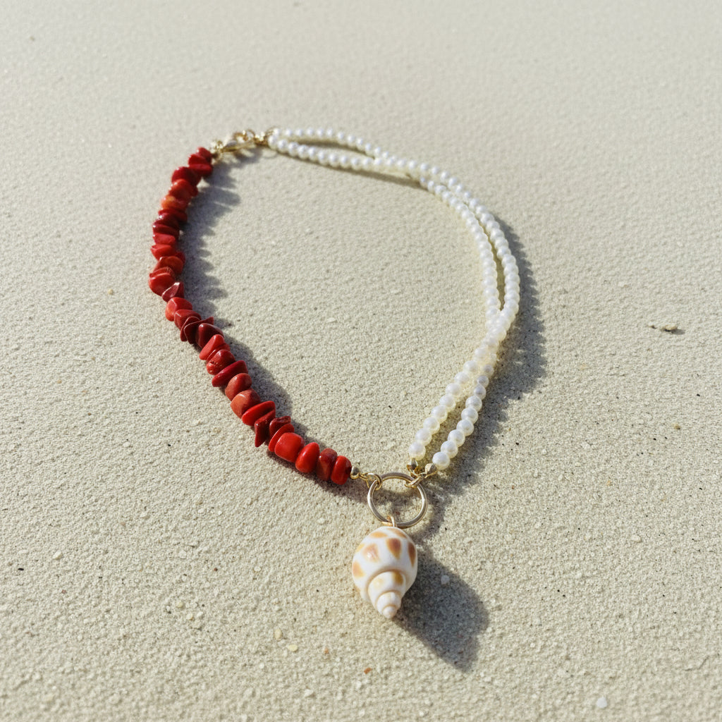 Collana con conchiglia