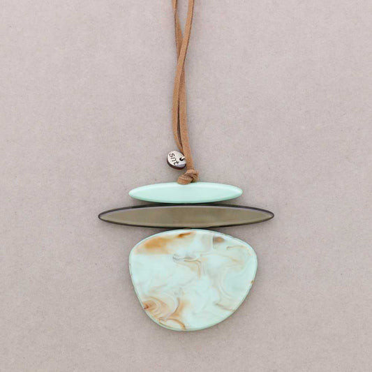 Collana in resina