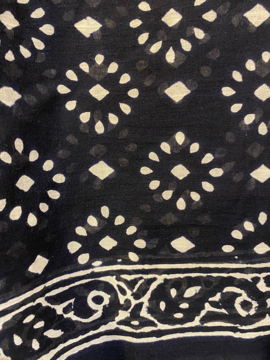 Pareo NERO BEIGE block printed